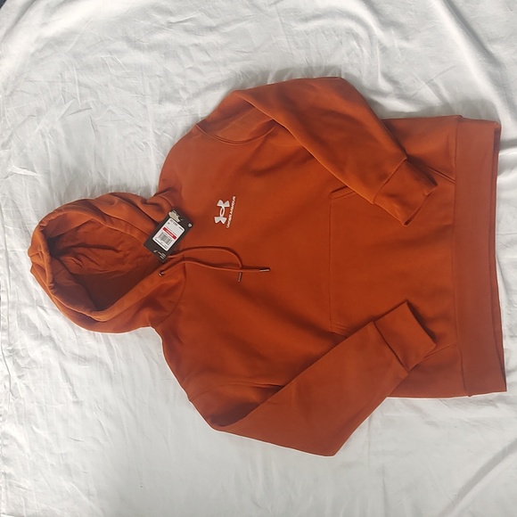 NWT Under Armour Sweatshirt - Picture 1 of 3
